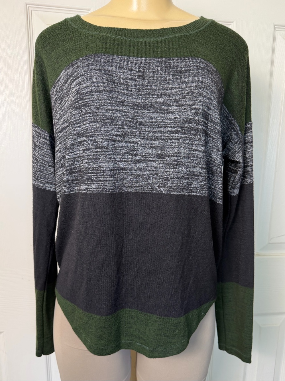 Rag & Bone Relaxed Colorblocked green black and gray Sweater small